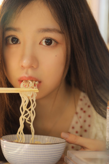 美女全婐体无遮挡胸罩
